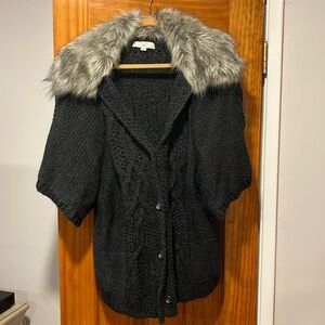 Ann Taylor LOFT sweater 3/4 sleeves with faux fur collar.